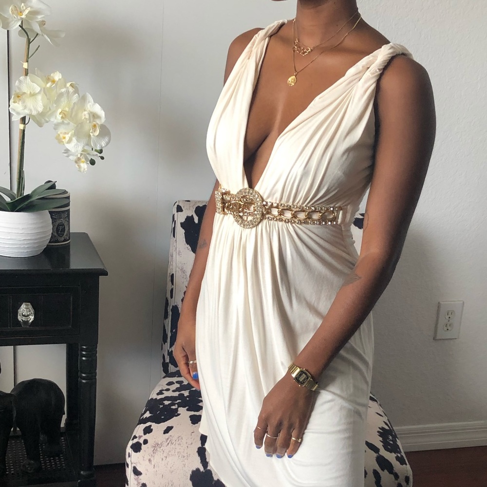 Tee shirt material dress with amazing detail